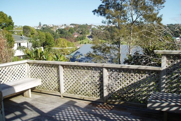 Photo of property in 74 Clarence Road, Northcote Point, Auckland, 0627