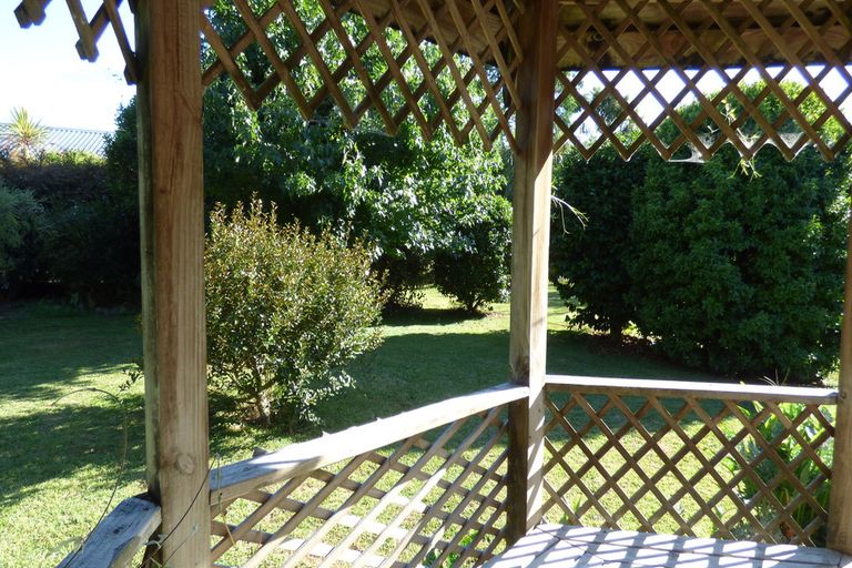 Photo of property in 10 James Kemp Place, Kerikeri, 0230