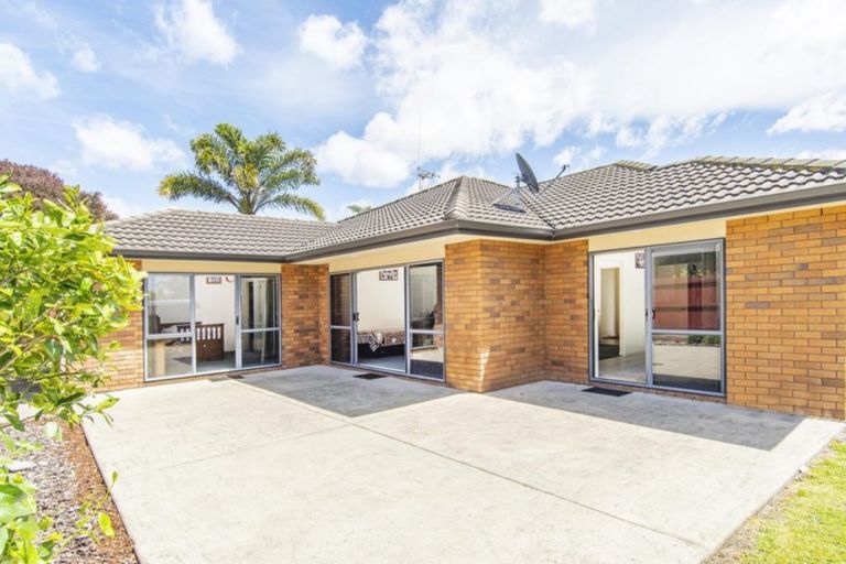 Photo of property in 11 Madeleine Terrace, Papamoa Beach, Papamoa, 3118