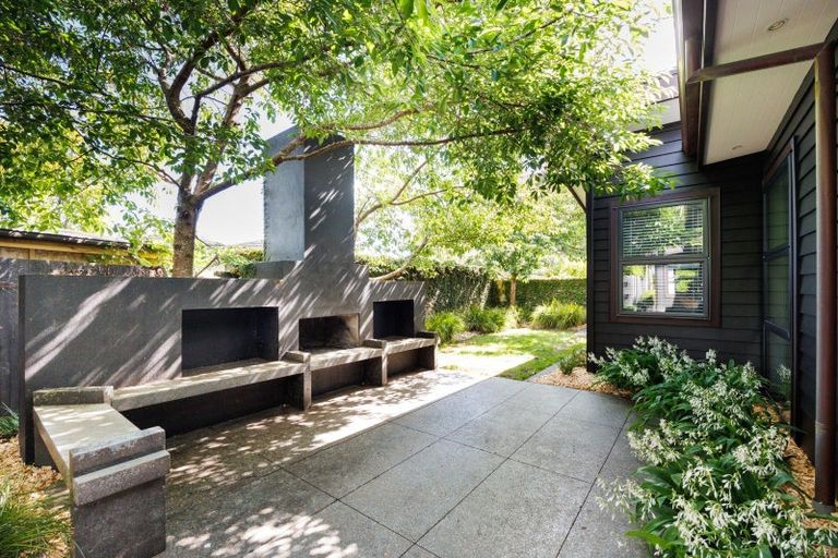 Photo of property in 27a Phoenix Avenue, Hokowhitu, Palmerston North, 4410