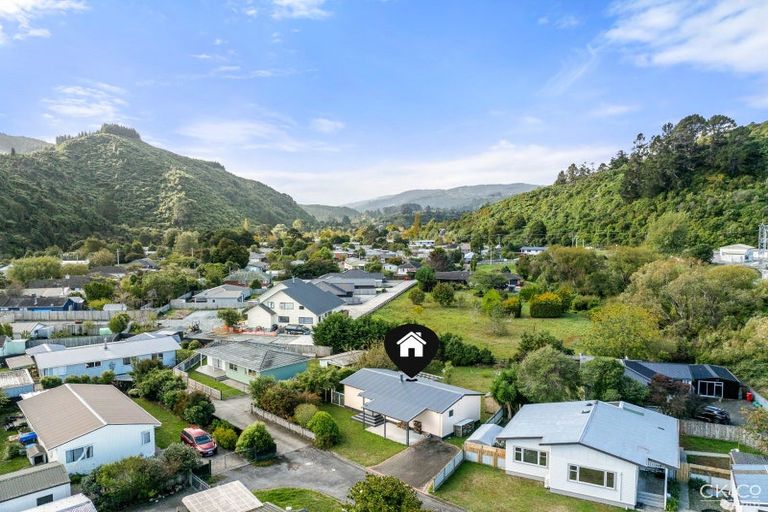 Photo of property in 63f Black Beech Street, Birchville, Upper Hutt, 5018
