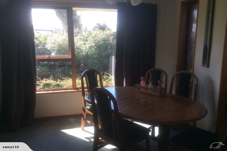 Photo of property in 10 Walker Place, Rangiora, 7400