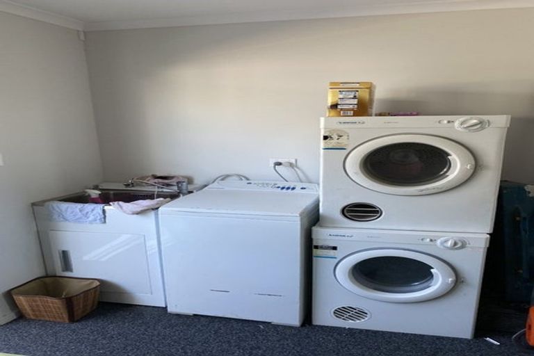 Photo of property in 16 Empire Crescent, Papamoa, 3118