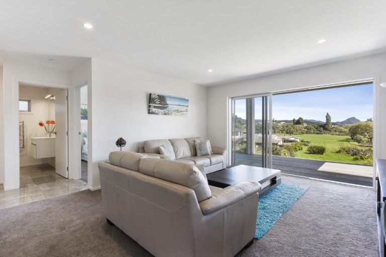 Photo of property in 104 Tukere Drive, Whangamata, 3620