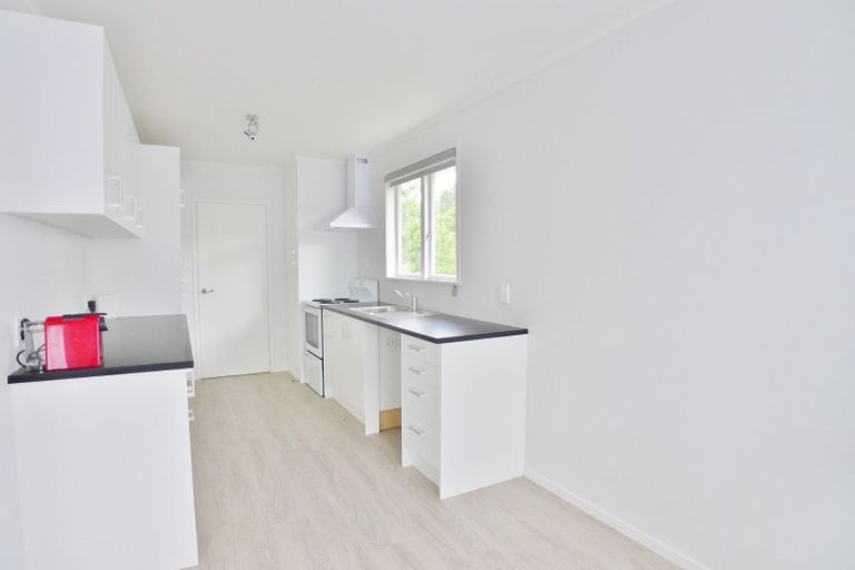 Photo of property in 63 Rehia Road, Massey, Auckland, 0614