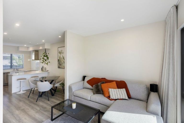 Photo of property in 4/16 Albany Highway, Greenhithe, Auckland, 0632