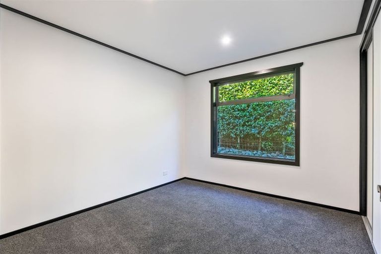 Photo of property in 112 Kawiu Road, Levin, 5510