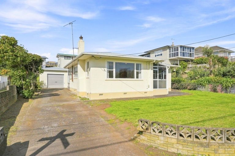Photo of property in 42 Totara Street, Tawhero, Whanganui, 4501