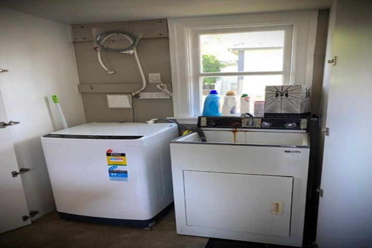 Photo of property in 11 Playfair Street, Caversham, Dunedin, 9012