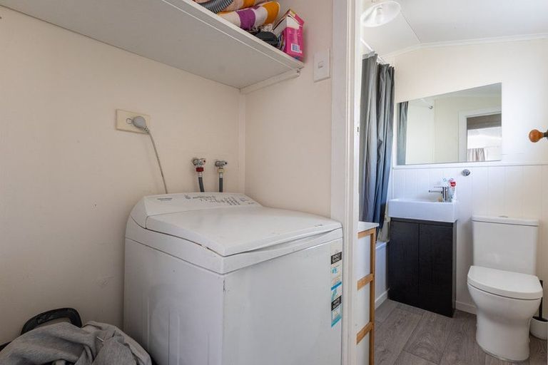 Photo of property in 71 Golf Road, Paraparaumu Beach, Paraparaumu, 5032