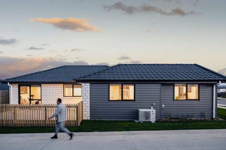 Photo of property in 48 Scenic Rise, Rototuna North, 3281