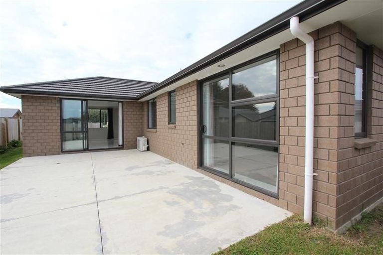 Photo of property in 39 Tupelo Street, Pukete, Hamilton, 3200