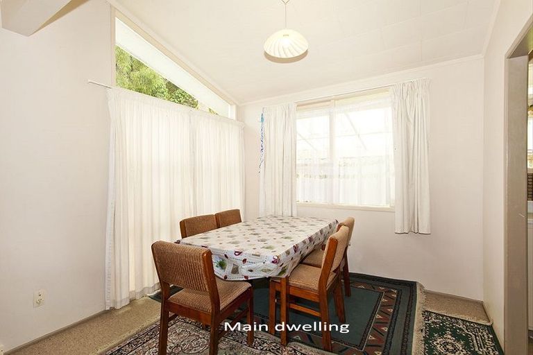 Photo of property in 30 Leaver Place, Weymouth, Auckland, 2103
