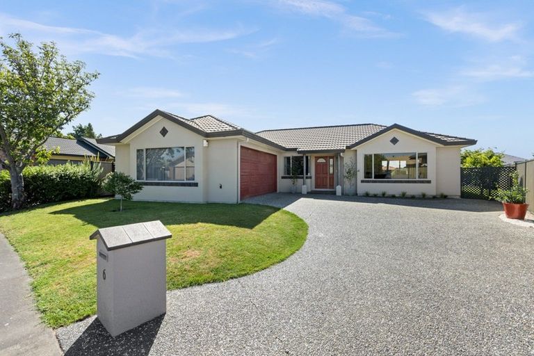 Photo of property in 6 Rosehill Way, Taradale, Napier, 4112