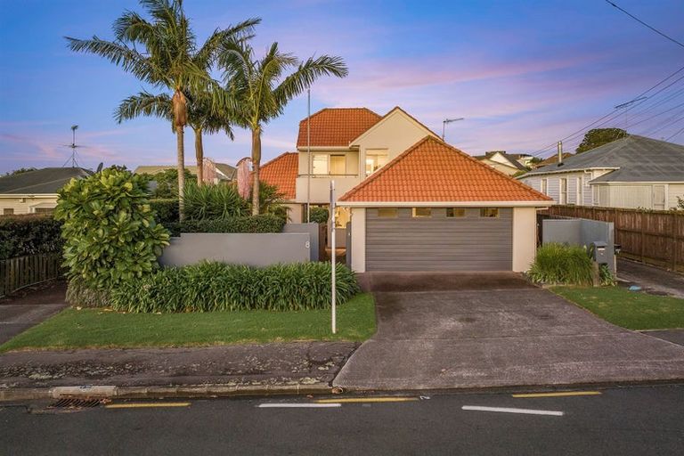 Photo of property in 1/8 Fenwick Avenue, Milford, Auckland, 0620