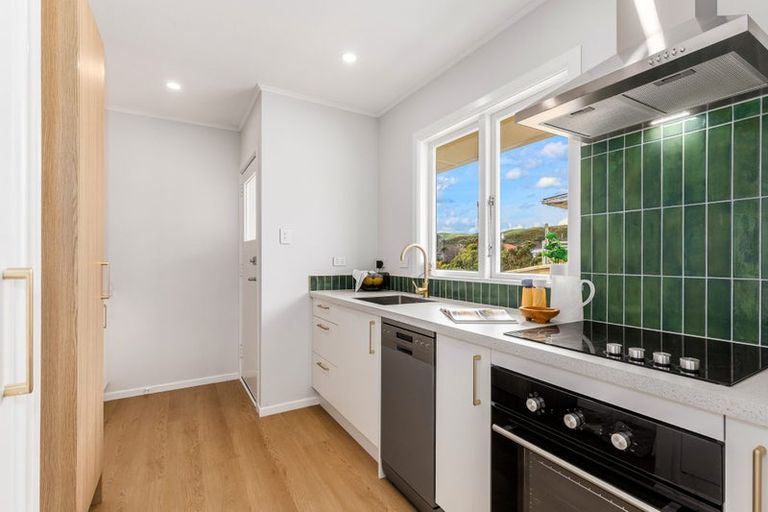 Photo of property in 43 Leicester Street, Cannons Creek, Porirua, 5024