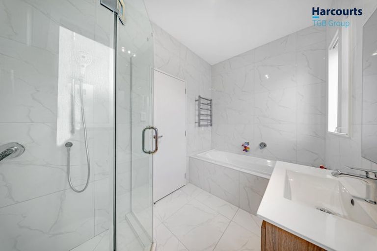 Photo of property in 26 Survila Street, Takanini, 2110