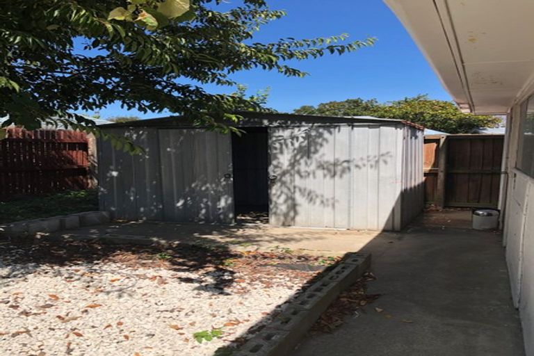 Photo of property in 53 Greendale Avenue, Avonhead, Christchurch, 8042