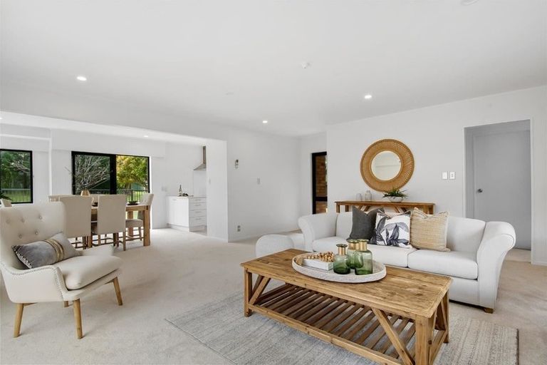 Photo of property in 5 Merlot Heights, Huapai, Kumeu, 0810