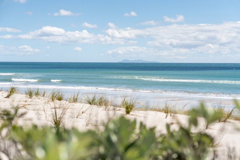 Photo of property in 165 Oceanbeach Road, Mount Maunganui, 3116