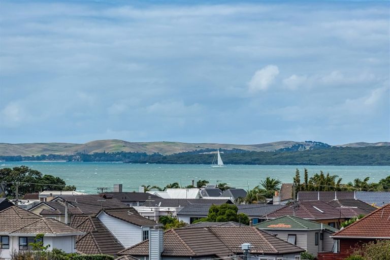 Photo of property in 7a Prospect Terrace, Milford, Auckland, 0620