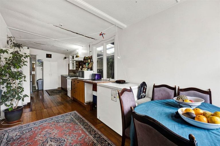 Photo of property in 23 Cornwall Street, Patea, 4520