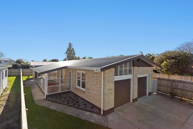 Photo of property in 28 Bridge Street, Edgecumbe, 3120