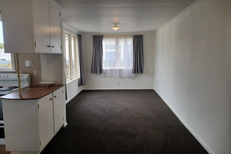 Photo of property in 2 Tweed Street, Roslyn, Palmerston North, 4414