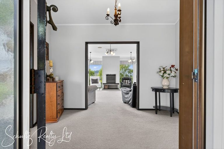 Photo of property in 71 Gorge Road, Maungaturoto, 0520