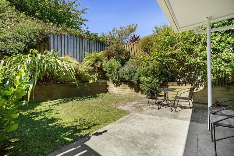 Photo of property in 46 Handyside Street, Tawa, Wellington, 5028