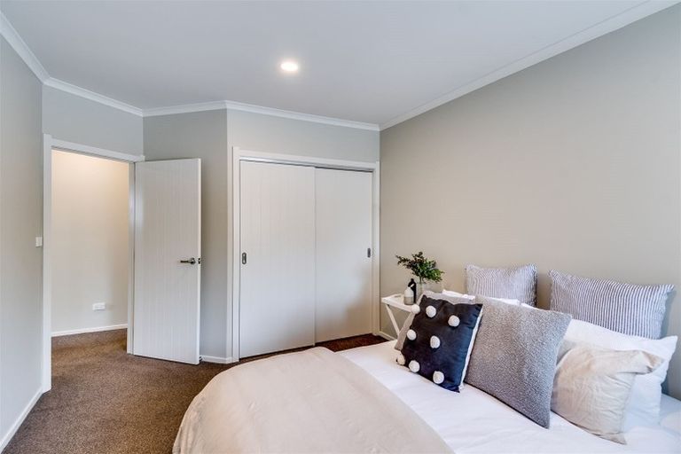 Photo of property in 2 Warwick Crescent, Taradale, Napier, 4112