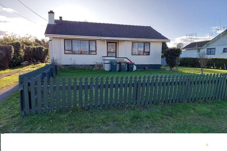 Photo of property in 12 Holmes Street, Waimate, 7924