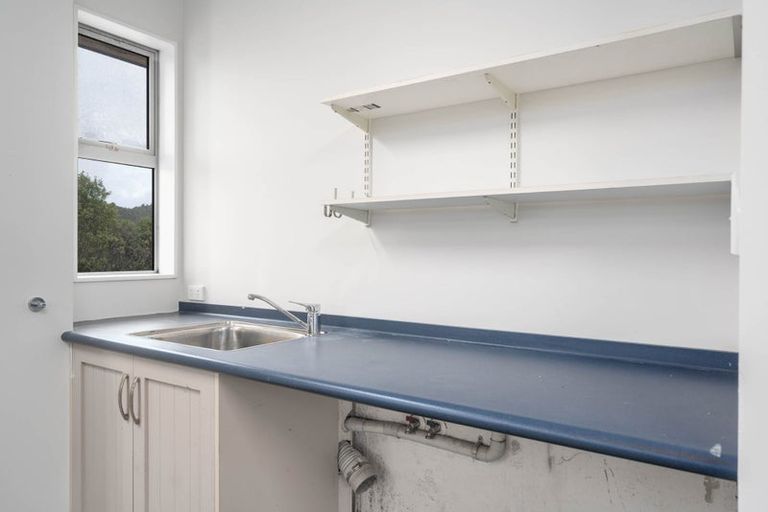 Photo of property in 45a Kirton Drive, Riverstone Terraces, Upper Hutt, 5018