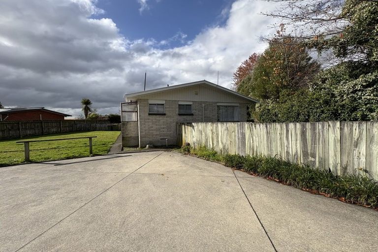 Photo of property in 23 Clyde Street, Utuhina, Rotorua, 3015