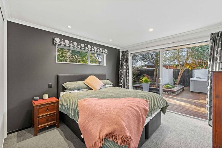 Photo of property in 32 Rue De La Mare, Parklands, Christchurch, 8083