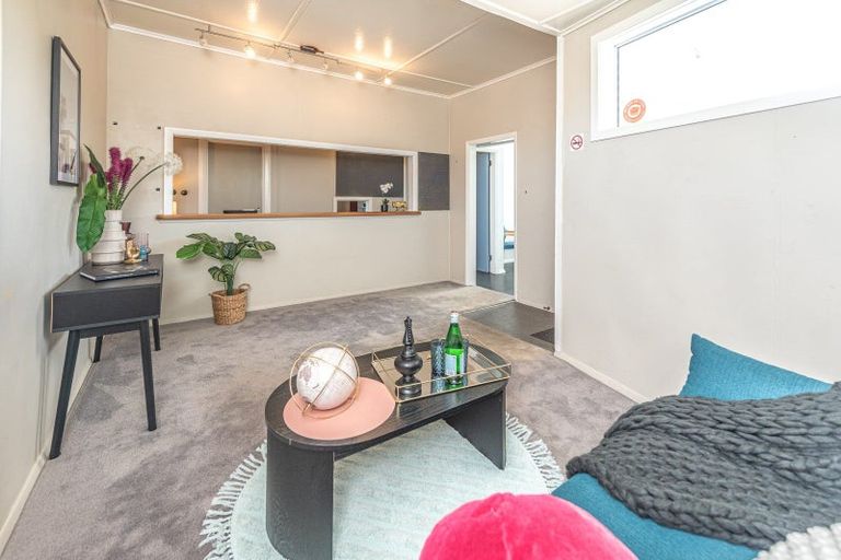 Photo of property in 45 Gloag Street, Waverley, 4510