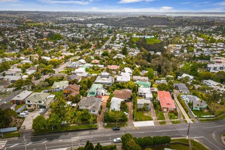 Photo of property in 85 Glengarry Road, Glen Eden, Auckland, 0602