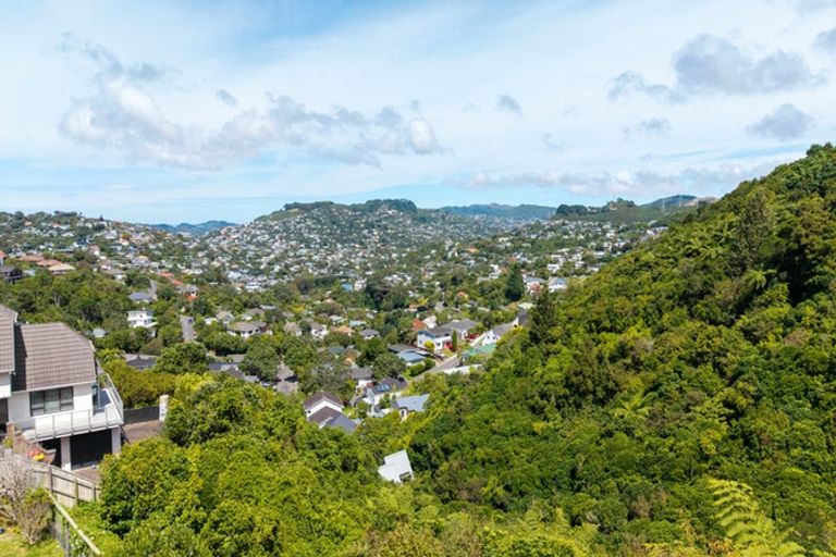 Photo of property in 11 Ridvan Grove, Ngaio, Wellington, 6035