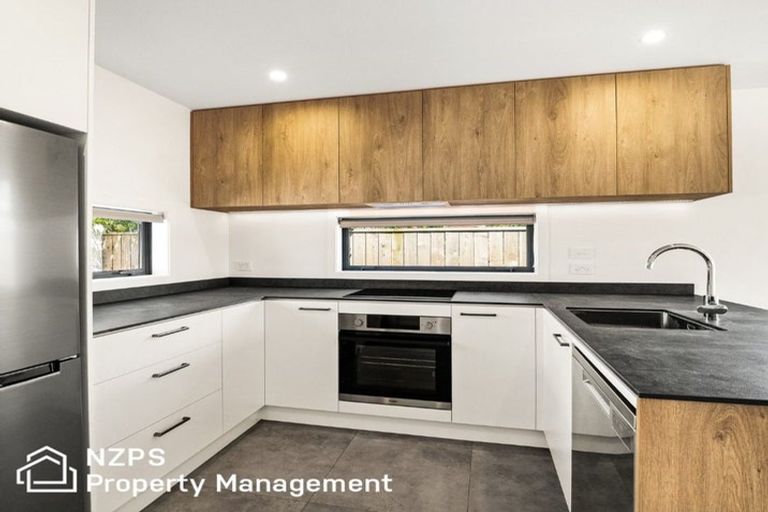 Photo of property in 2/208 Surrey Street, Saint Clair, Dunedin, 9012