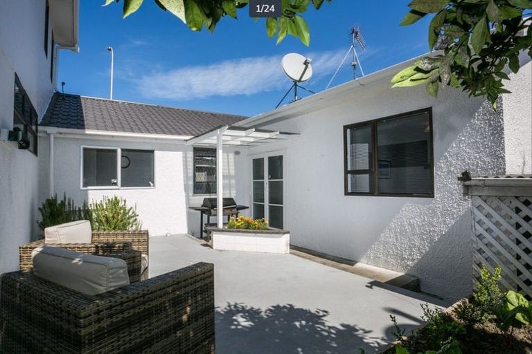 Photo of property in 75 Milton Road, Bluff Hill, Napier, 4110