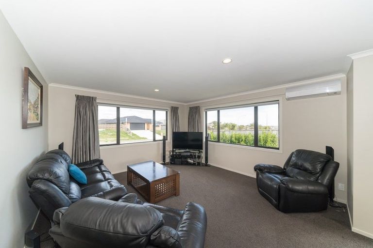Photo of property in 187a Pacific Drive, Fitzherbert, Palmerston North, 4410