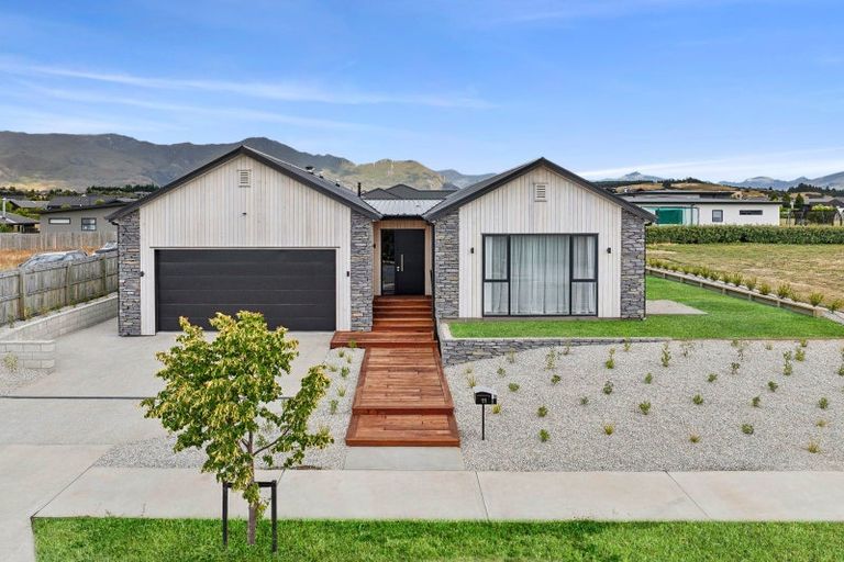 Photo of property in 11 Rua Street, Albert Town, 9305