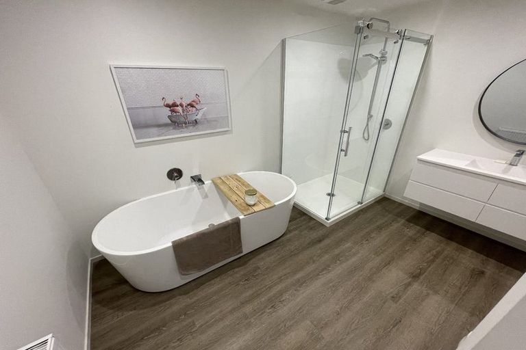 Photo of property in 6 Castle Crescent, Stokes Valley, Lower Hutt, 5019