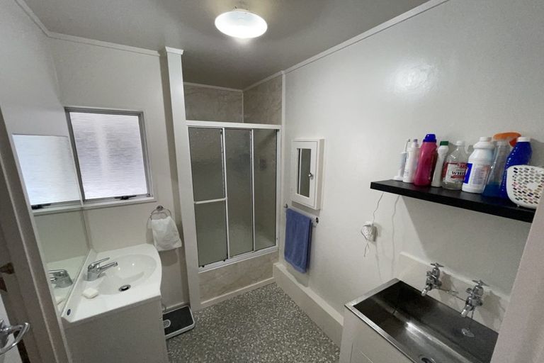 Photo of property in Mahora Court Flats, 25 Mahora Street, Kilbirnie, Wellington, 6022