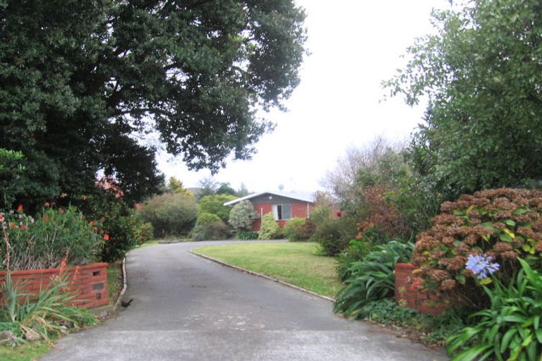 Photo of property in 27 Puketapu Road, Taradale, Napier, 4112