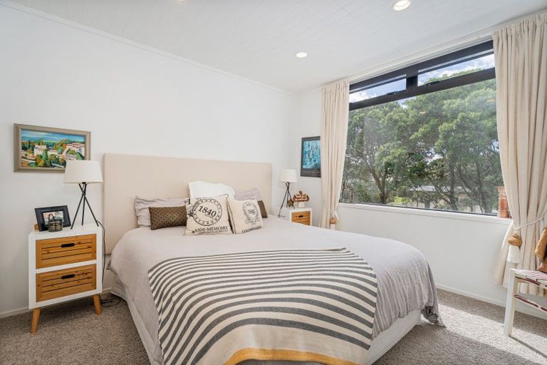 Photo of property in 112 Pohutukawa Crescent, Whangamata, 3620