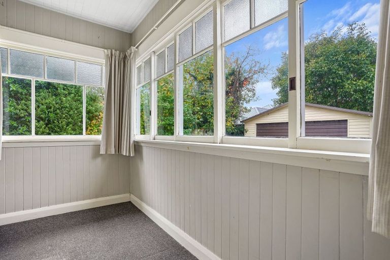 Photo of property in 6 Nortons Road, Avonhead, Christchurch, 8042