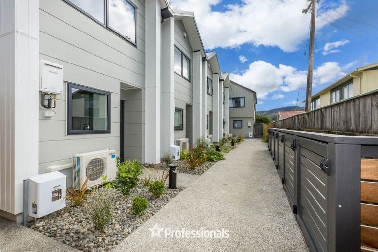 Photo of property in 3/104 Martin Street, Wallaceville, Upper Hutt, 5018
