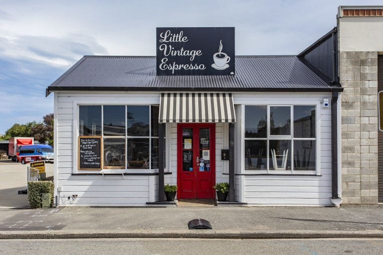 Photo of property in 70 Amberley Beach Road, Amberley, 7410