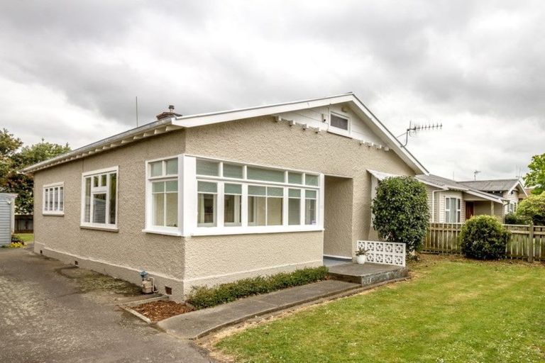 Photo of property in 90 Lyndhurst Street, Takaro, Palmerston North, 4412